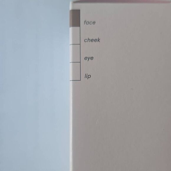 Glossier Stretch Fluid Foundation, Medium Deep 3, NIB, 1fl oz. - Picture 4 of 6